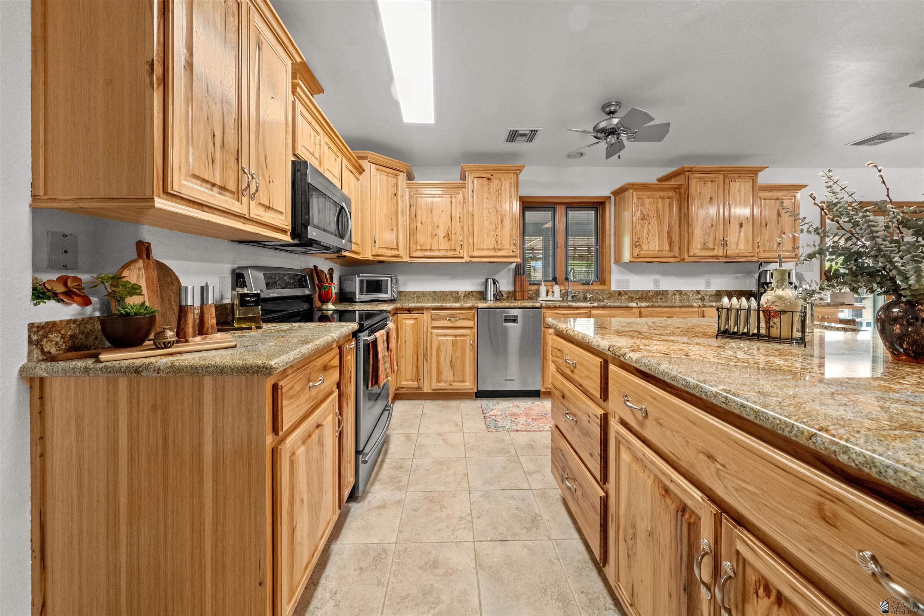 13687 S Selina Dr