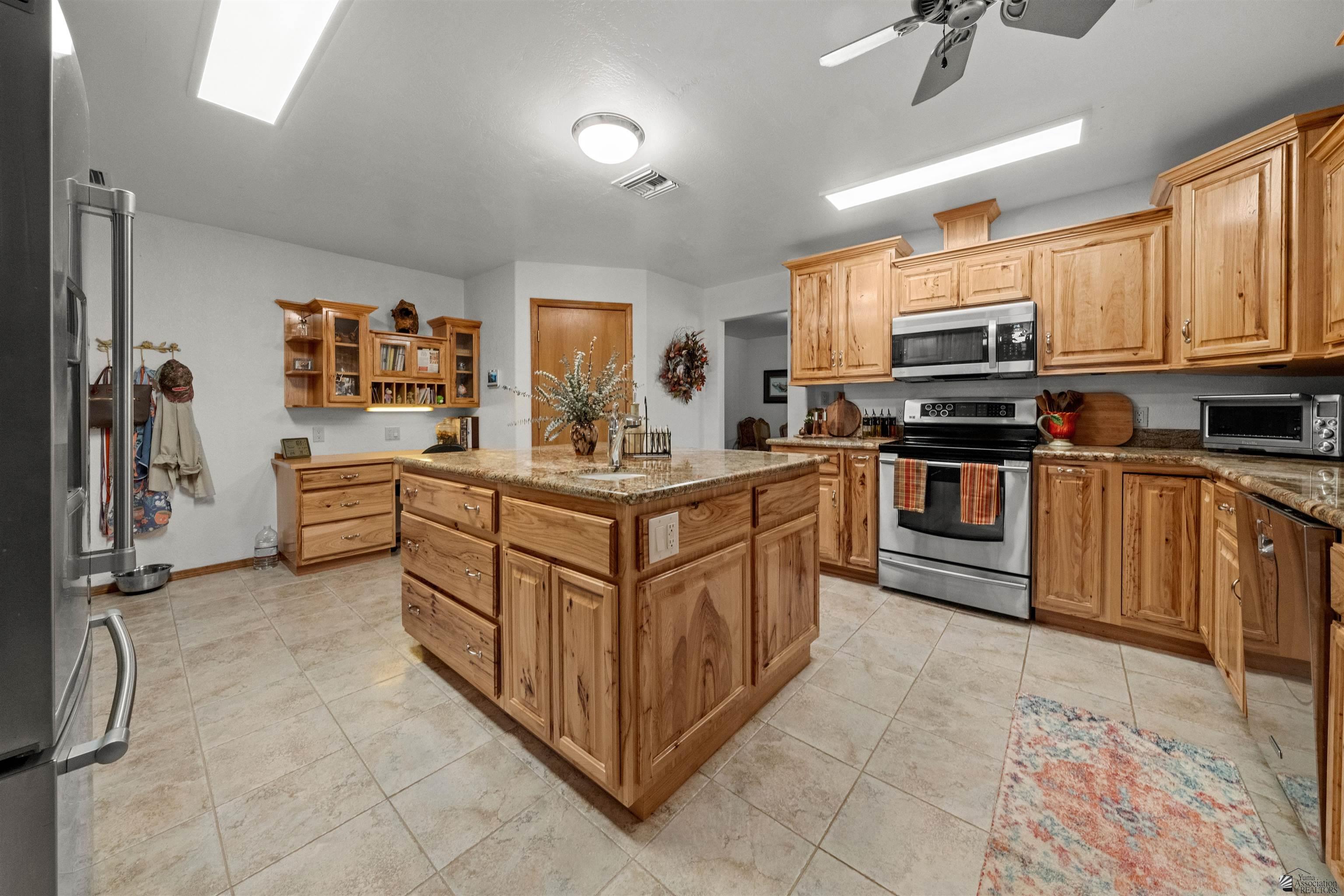 13687 S Selina Dr