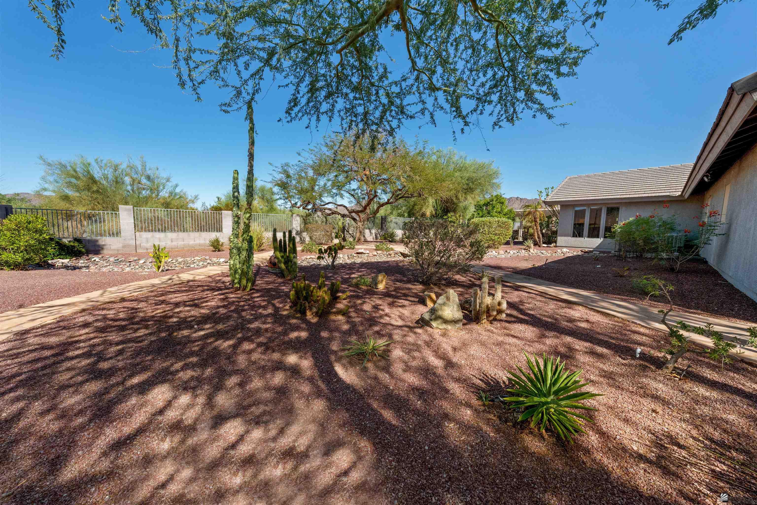 13687 S Selina Dr