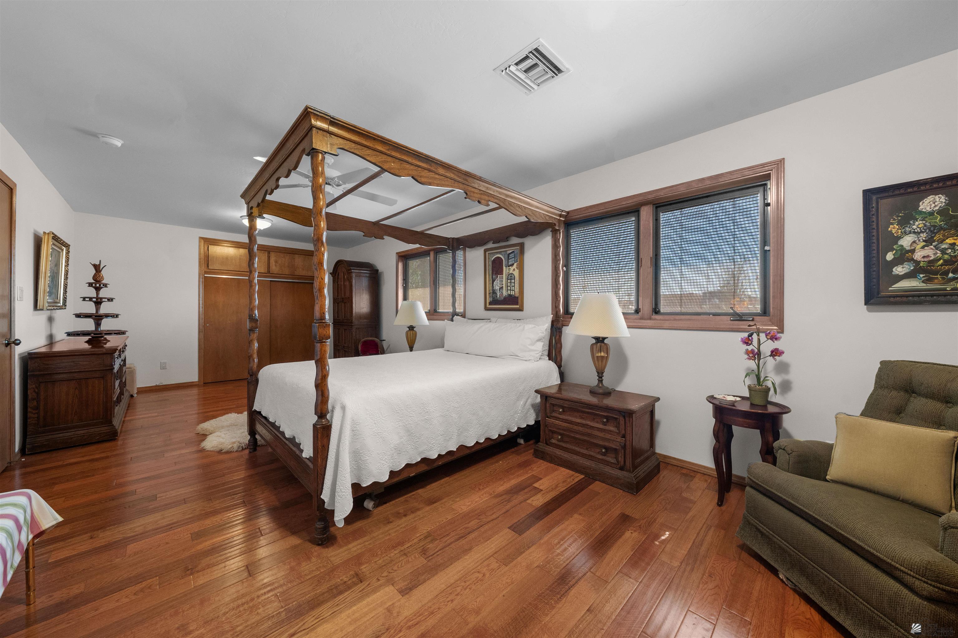 13687 S Selina Dr
