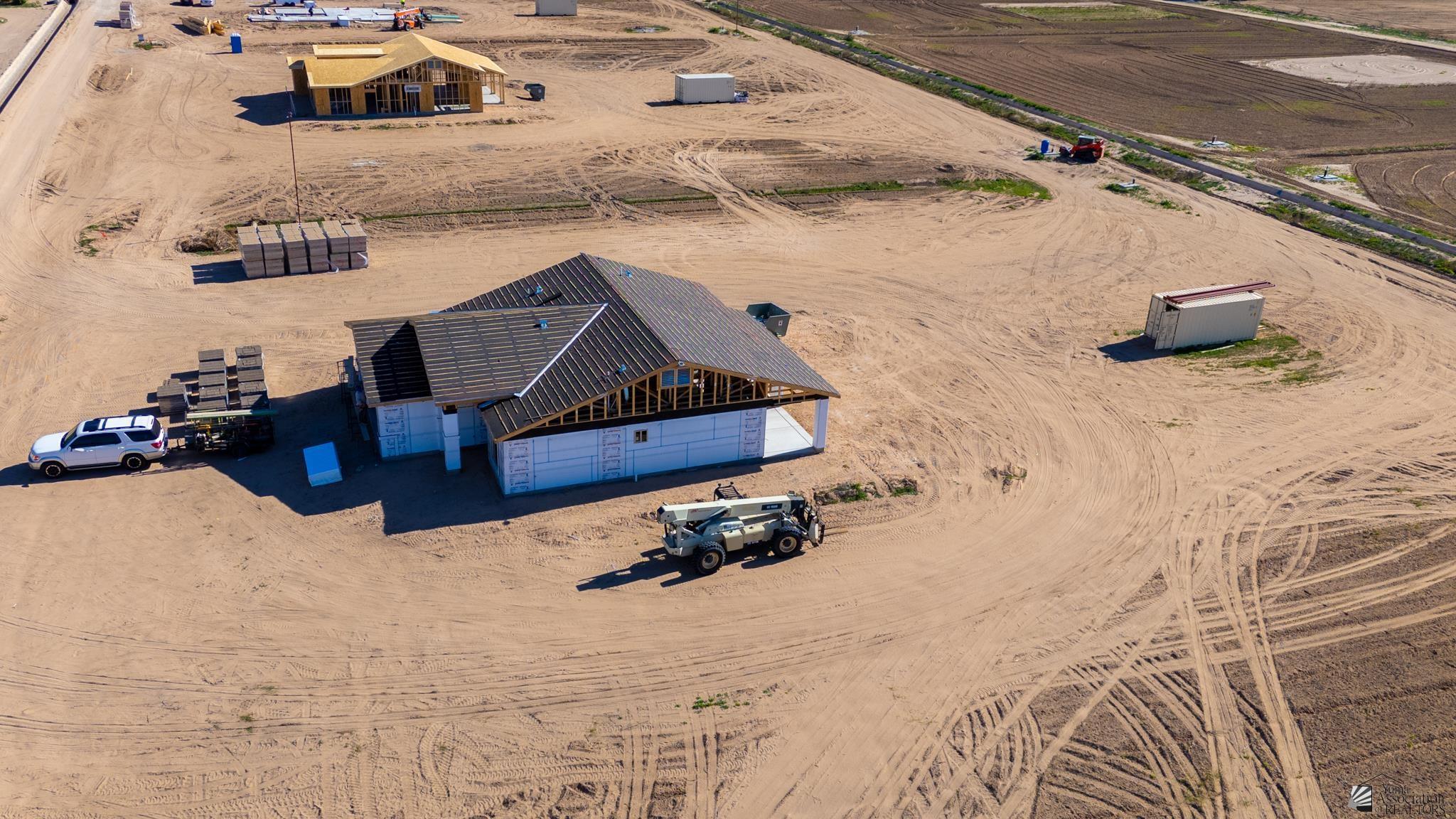 2323 W County 16 3/4 St