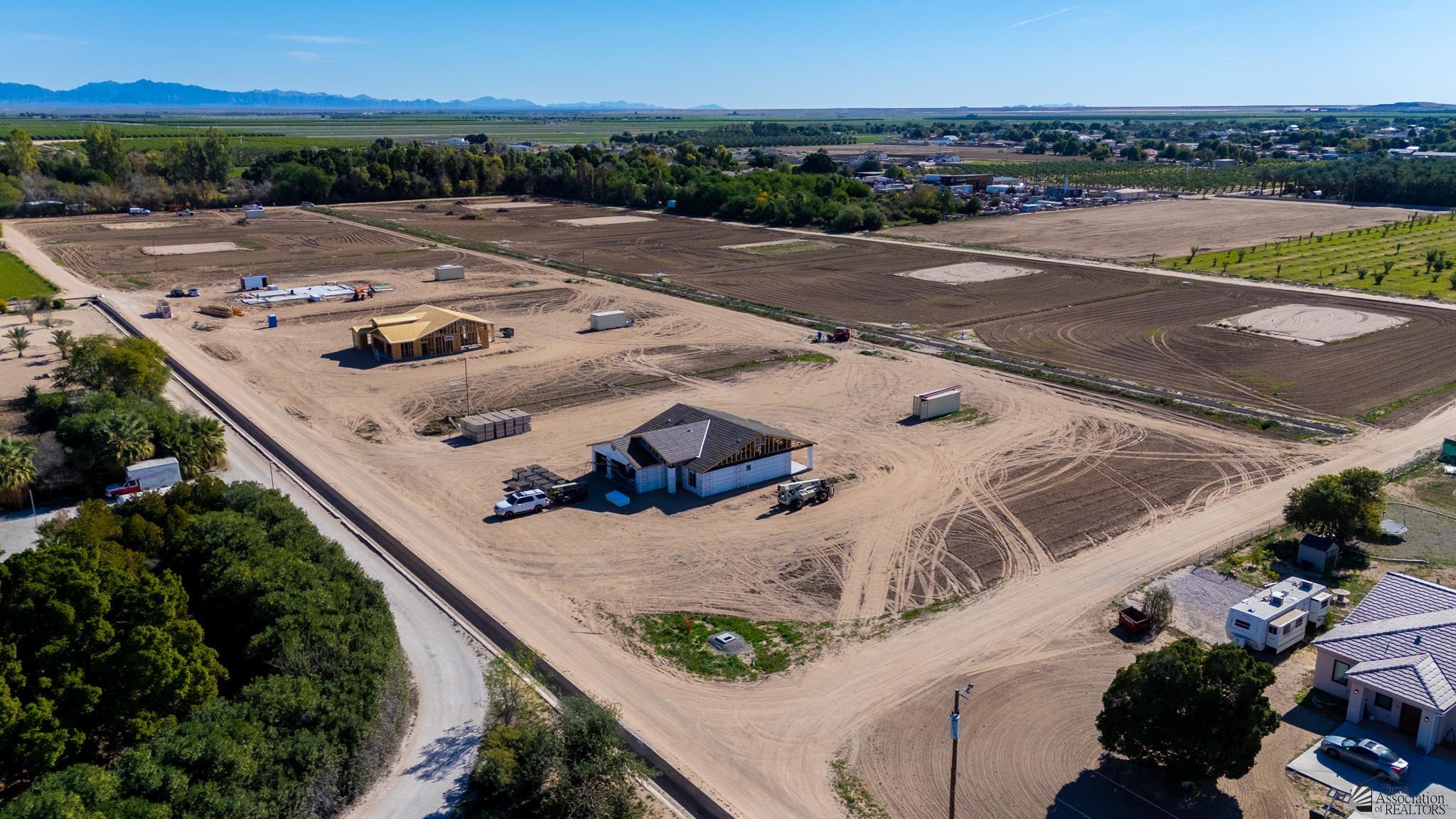 2323 W County 16 3/4 St