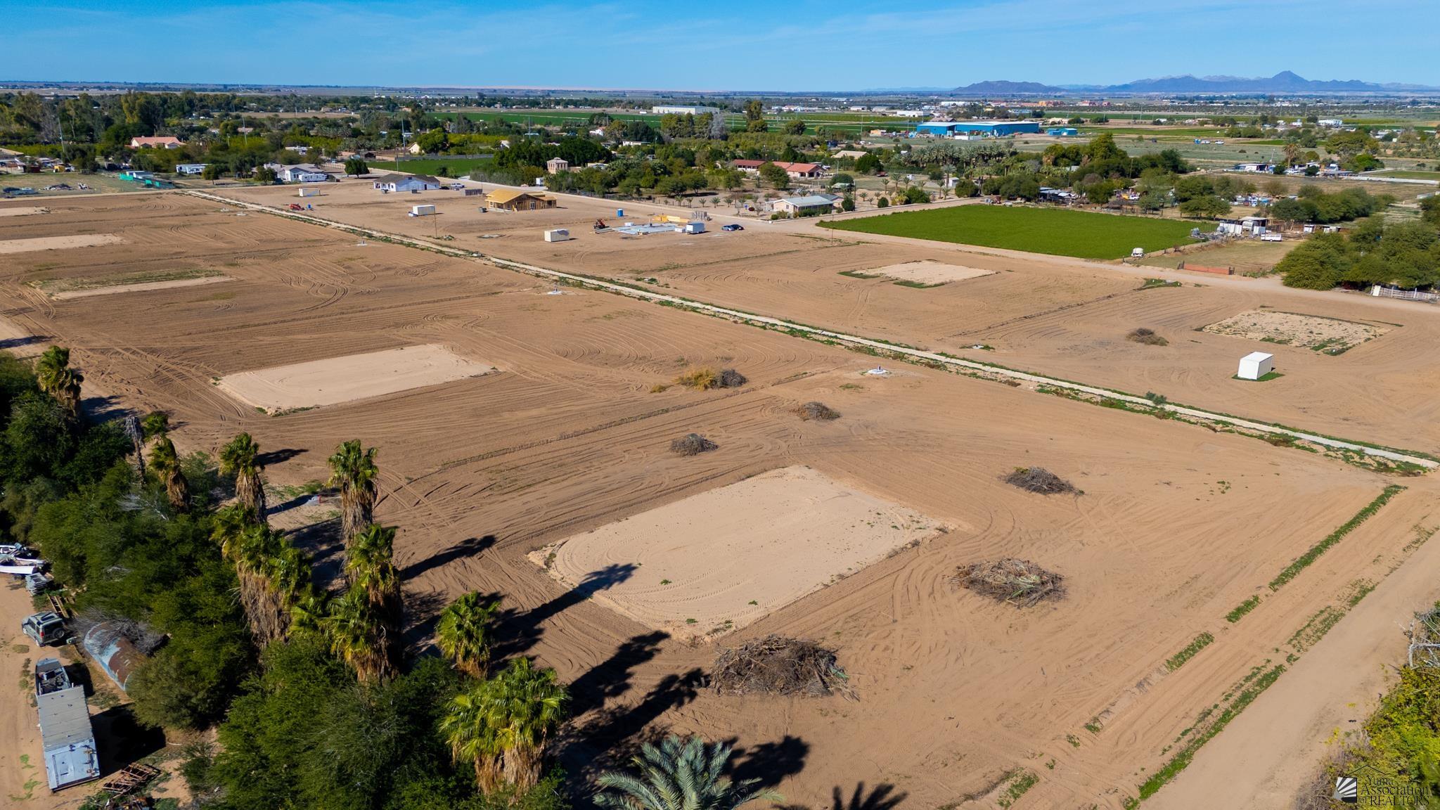 2323 W County 16 3/4 St