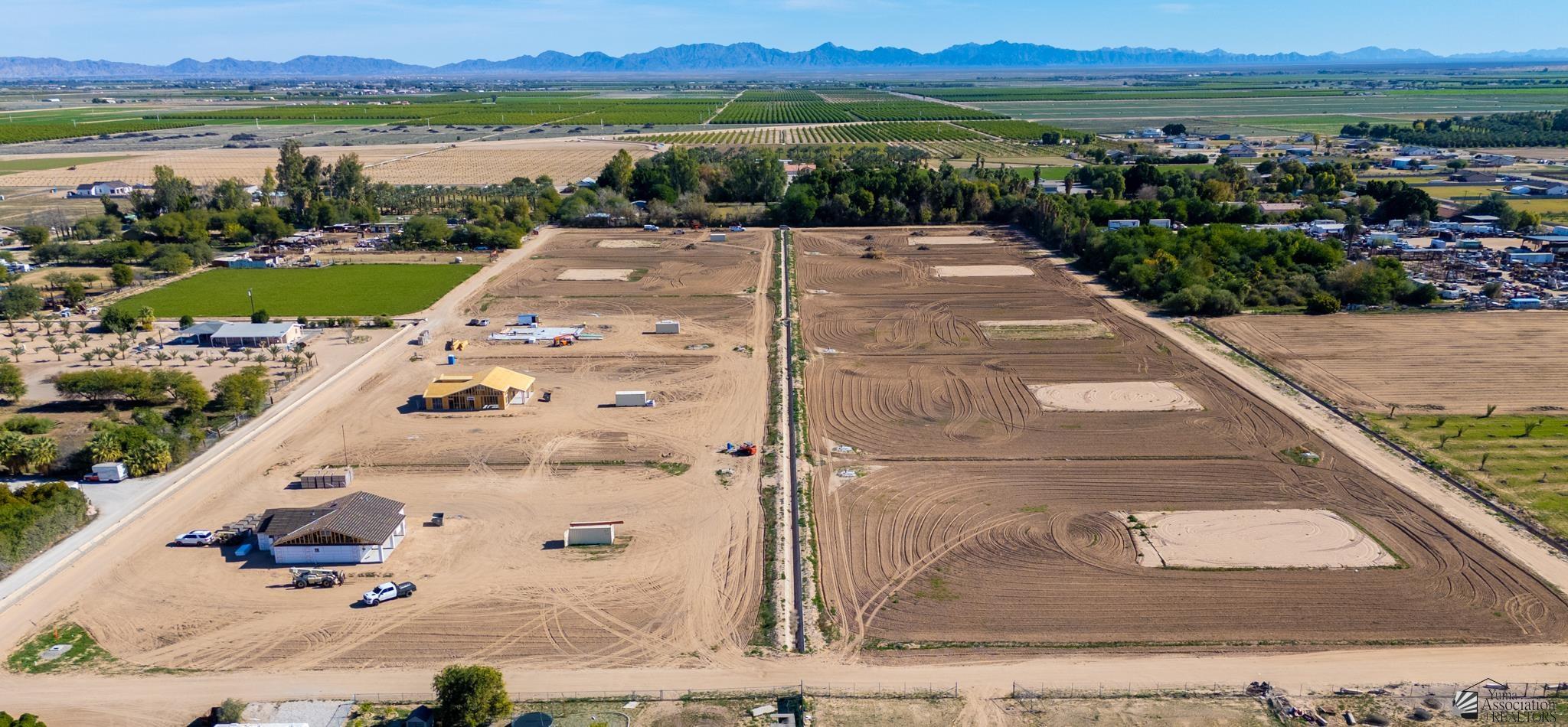 2323 W County 16 3/4 St