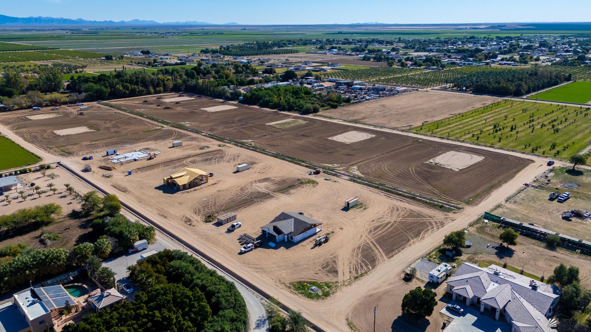 2323 W County 16 3/4 St