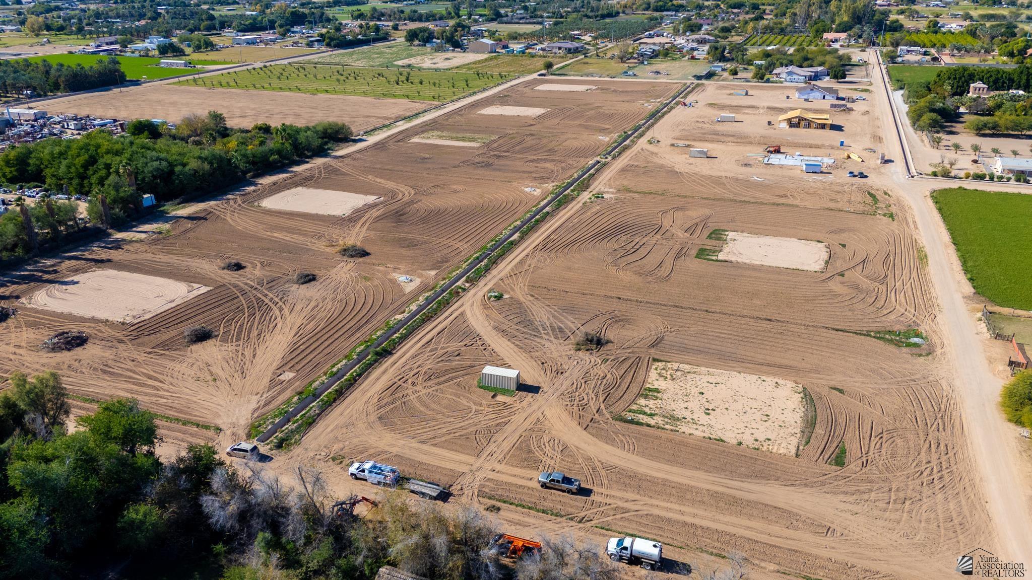 2323 W County 16 3/4 St