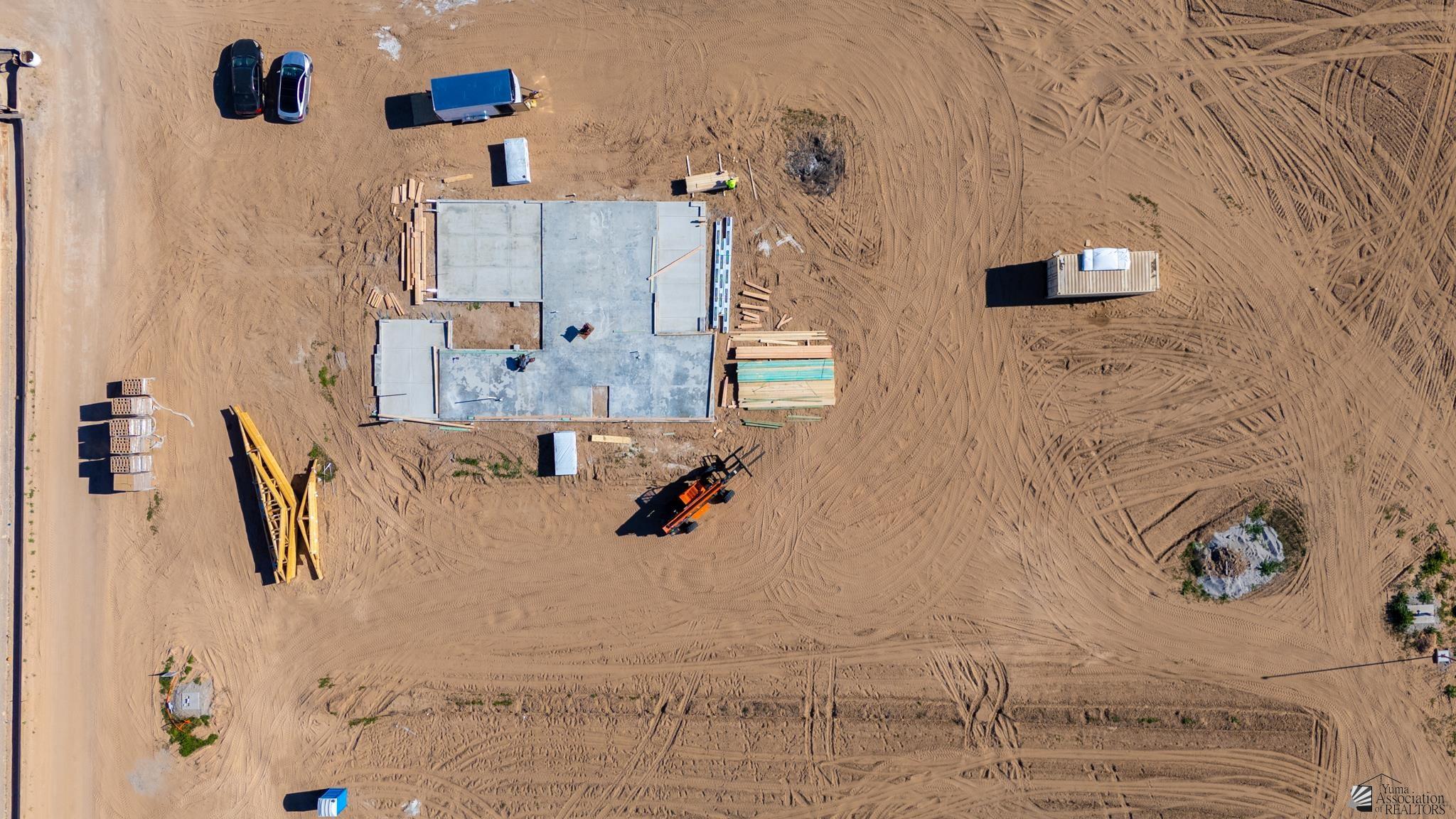 2323 W County 16 3/4 St