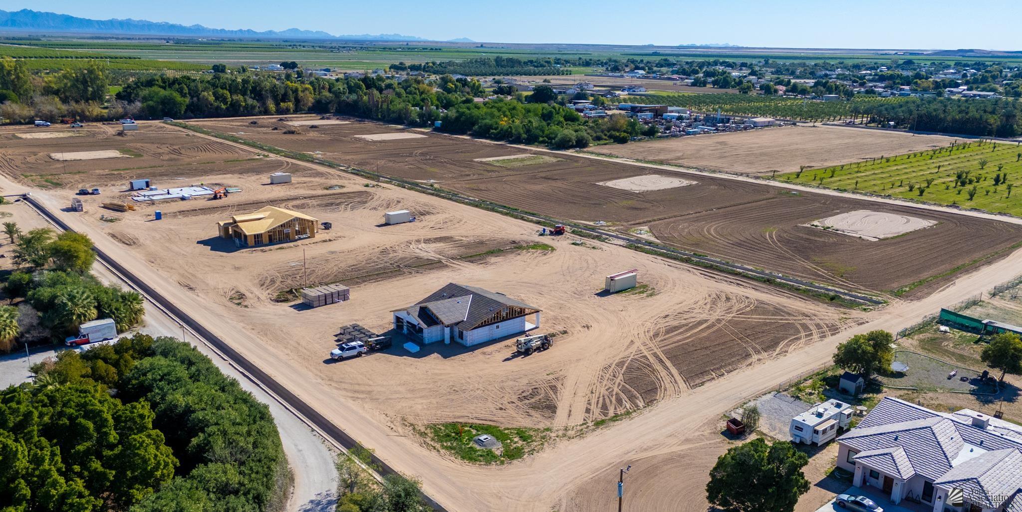 2323 W County 16 3/4 St