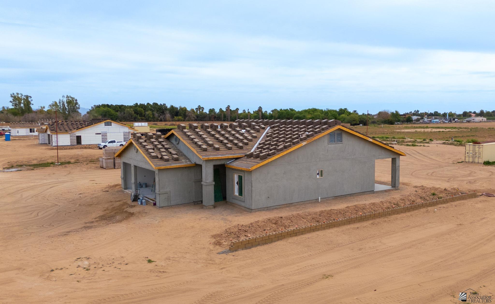 2323 W County 16 3/4 St