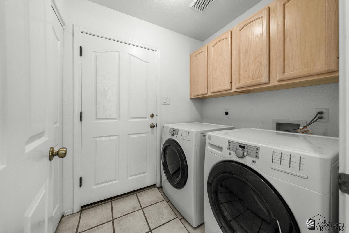 14141 E 52 St