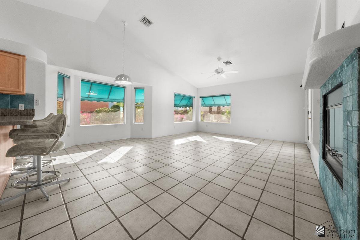 14141 E 52 St