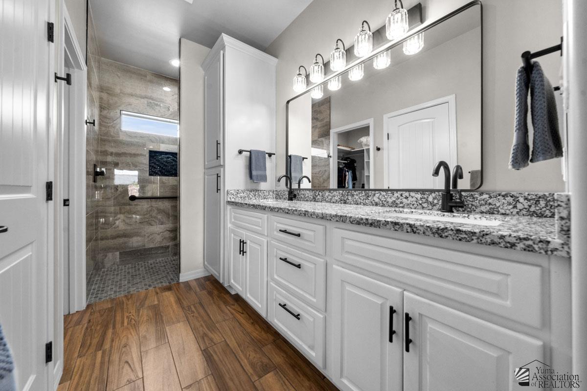 14634 E 51 Dr