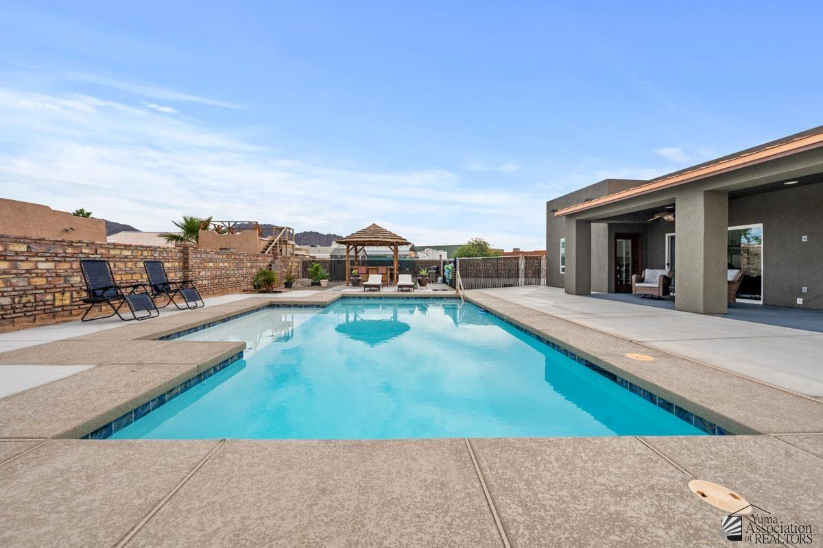 14634 E 51 Dr