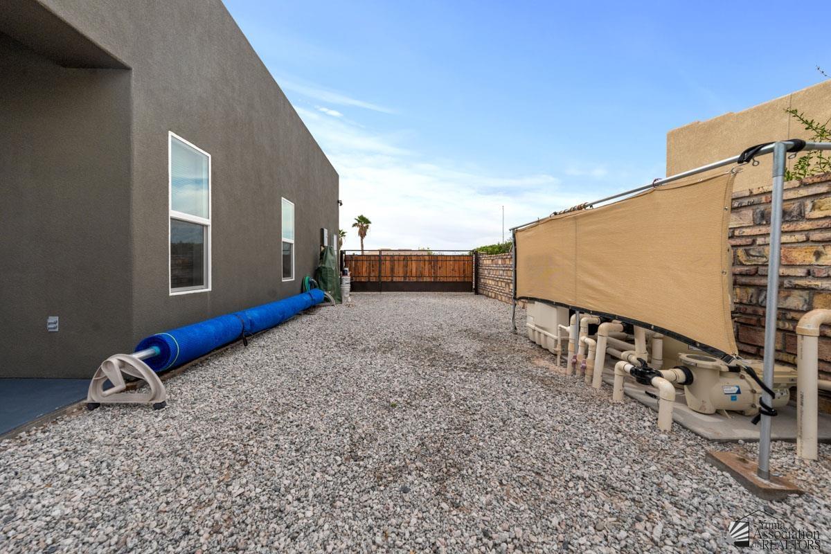 14634 E 51 Dr