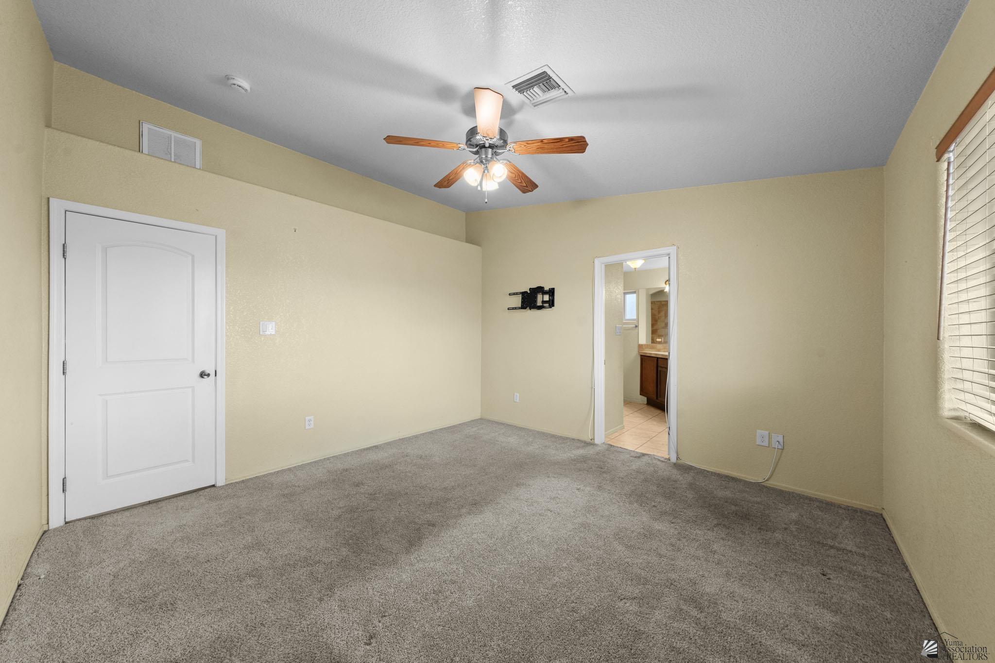 11534 E 28 Pl