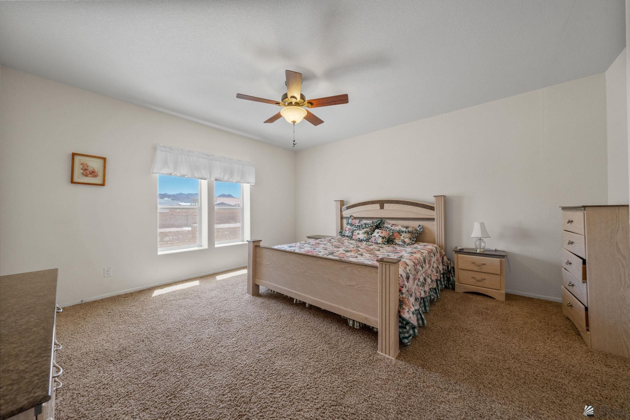 13317 E 53 Dr