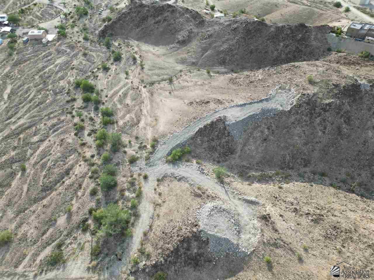 0000 Mountain Dr