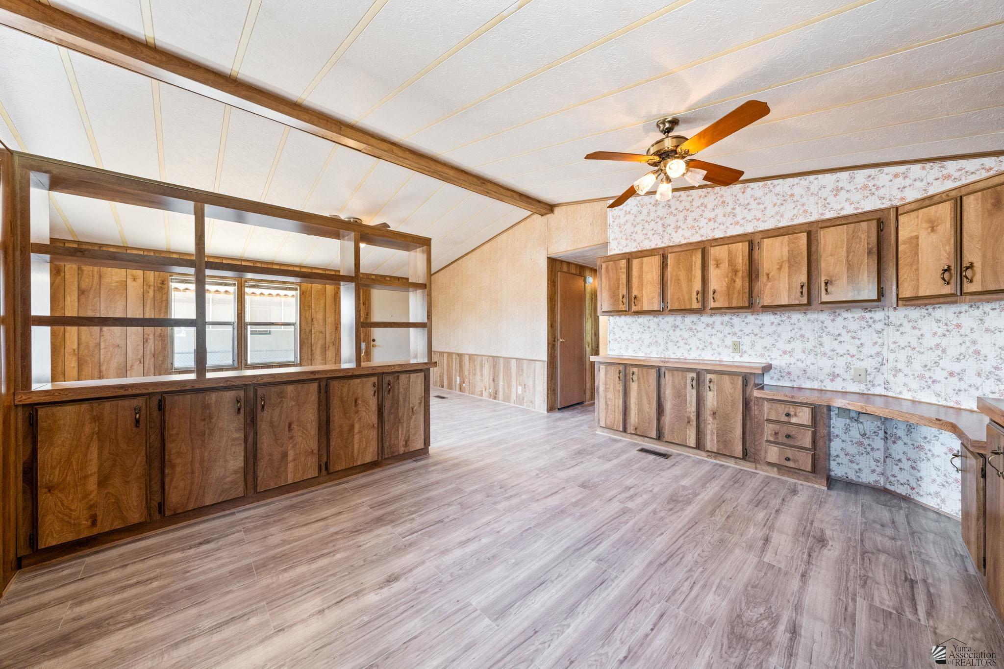 1433 W Mia Ln