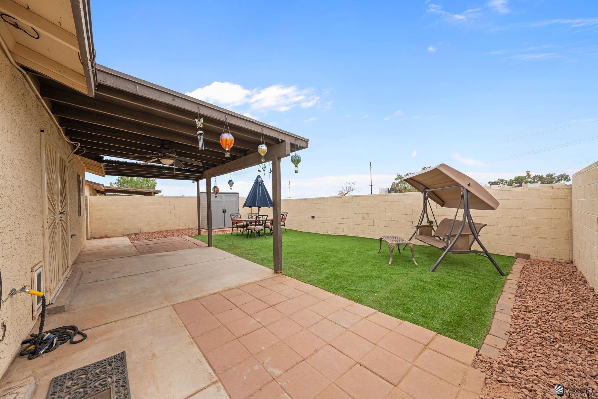 1642 W 12 Ln