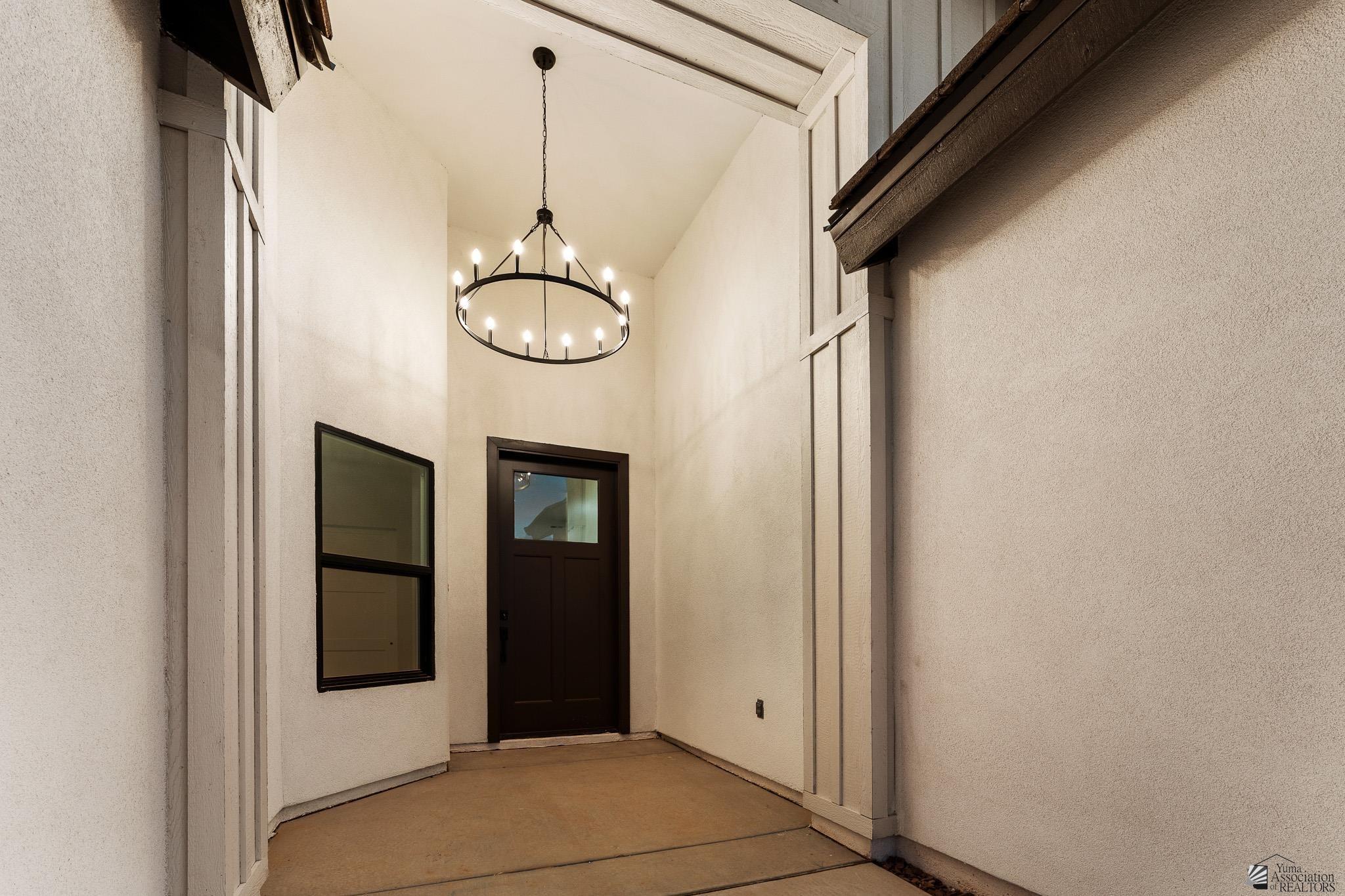 11239 E 42 St