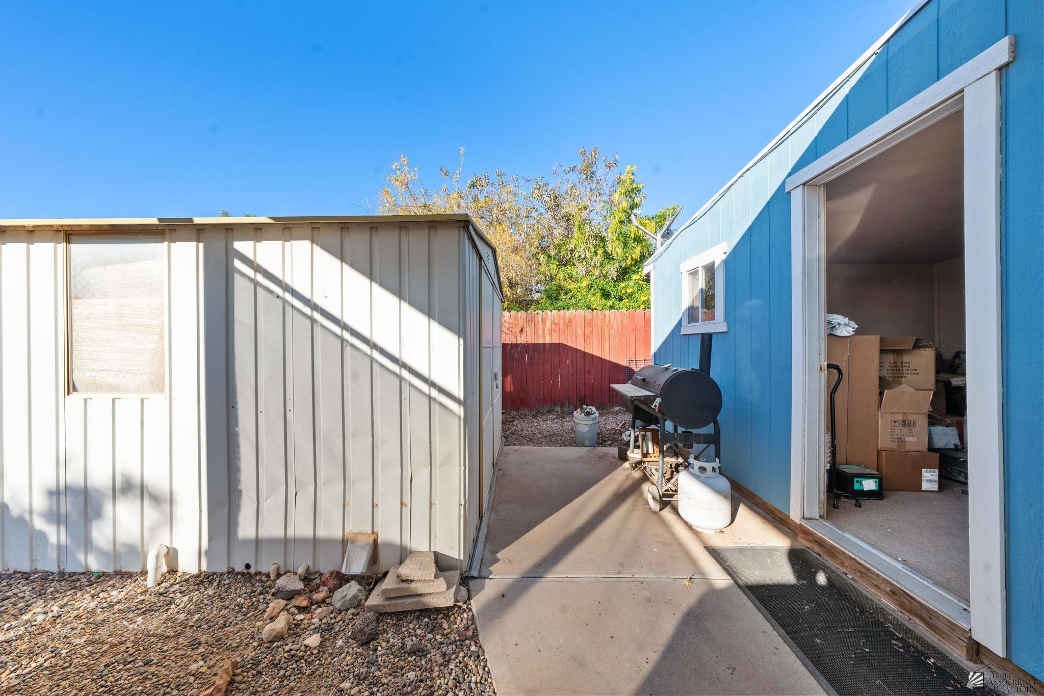 1145 S Dora Ave