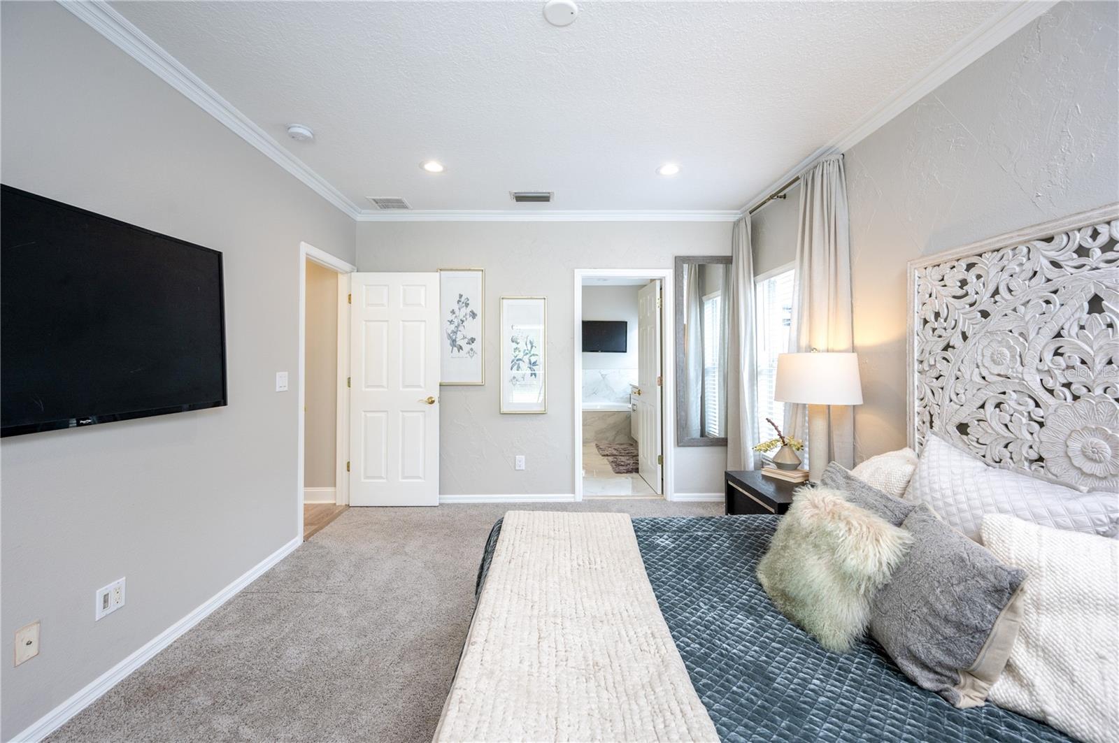 10203 WOODFORD BRIDGE ST