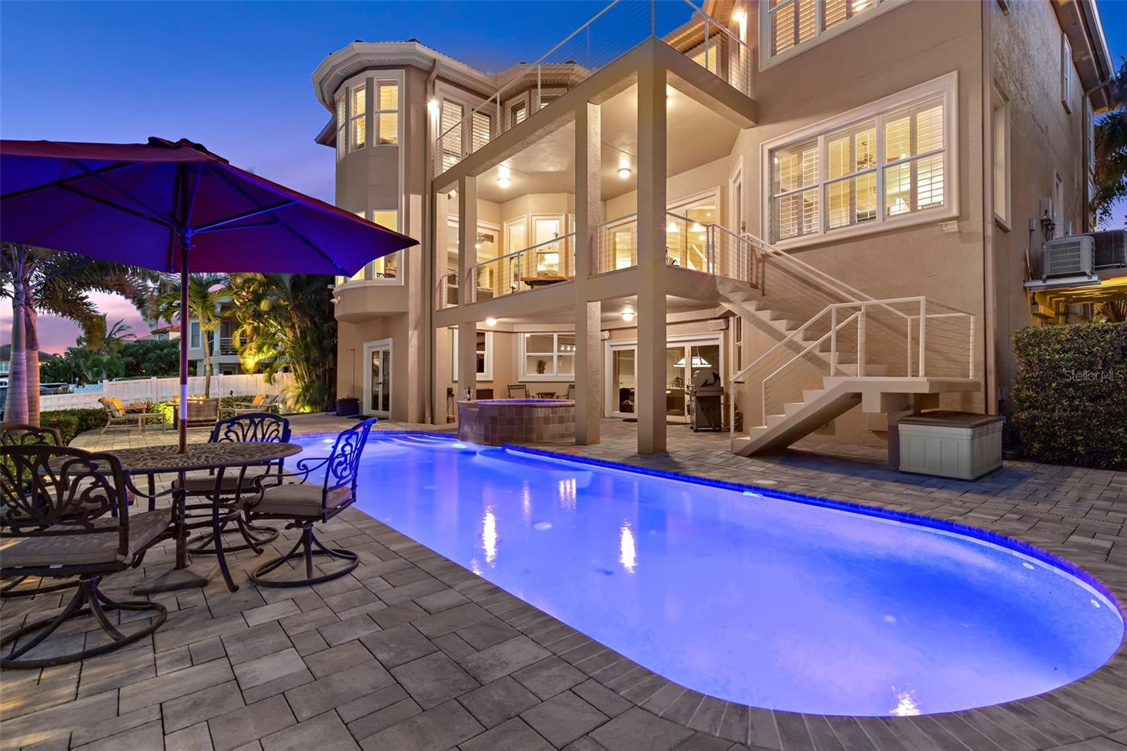 6015 KIPPS COLONY DR E