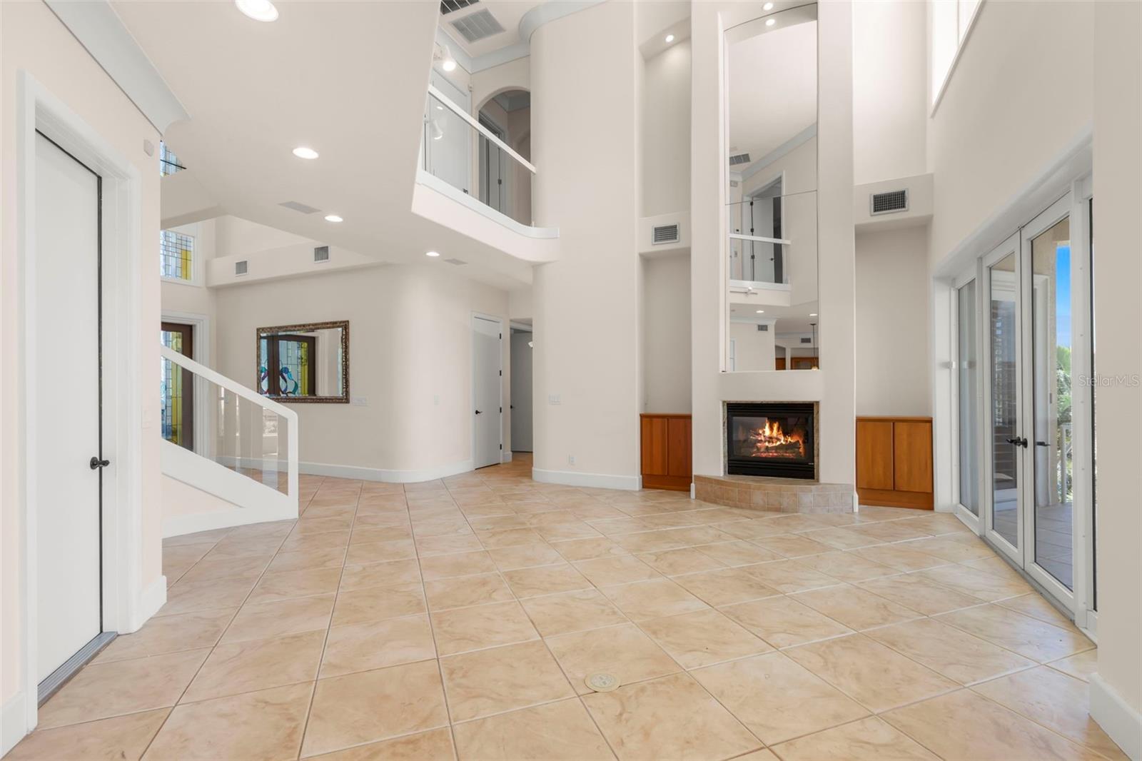 6015 KIPPS COLONY DR E