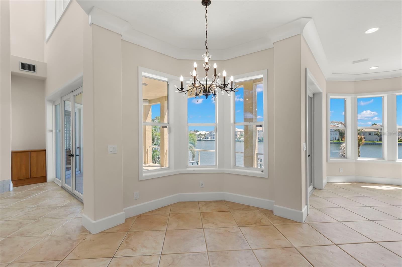 6015 KIPPS COLONY DR E