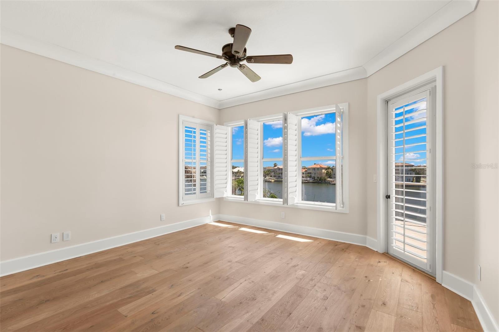 6015 KIPPS COLONY DR E