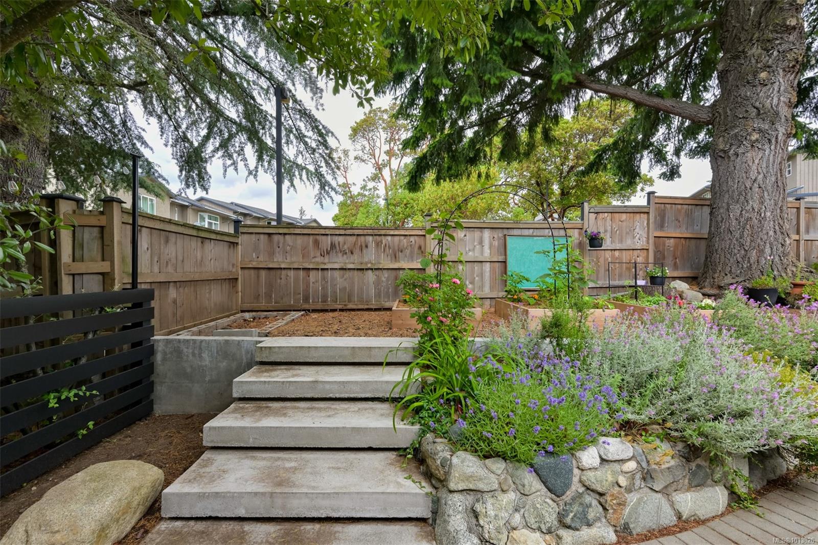 632 Cairndale Rd