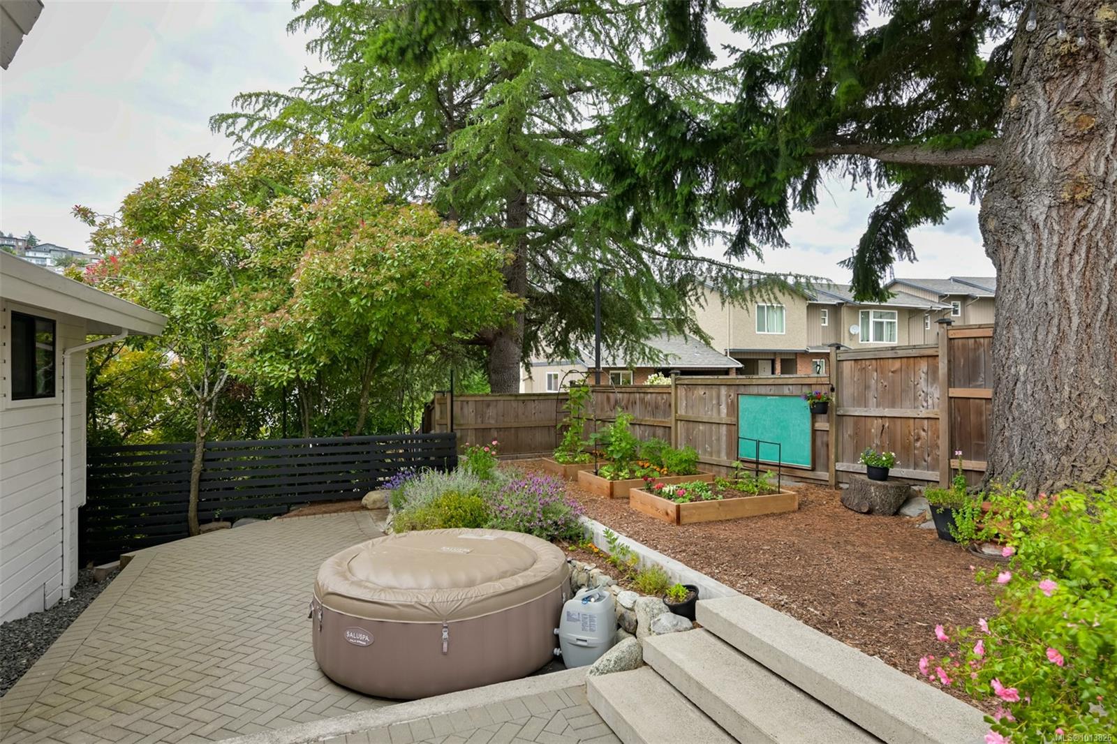 632 Cairndale Rd