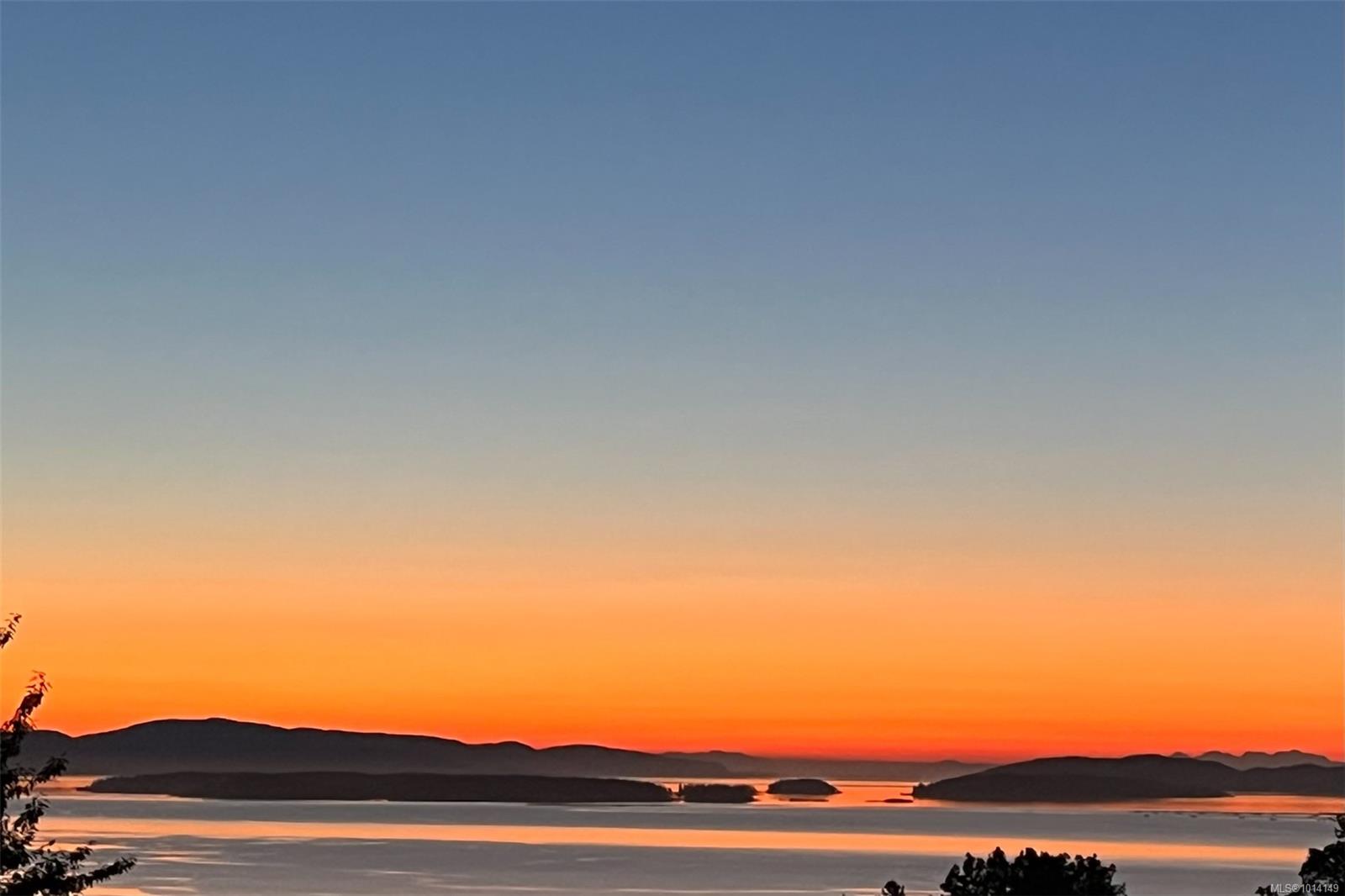 8645 East Saanich Rd