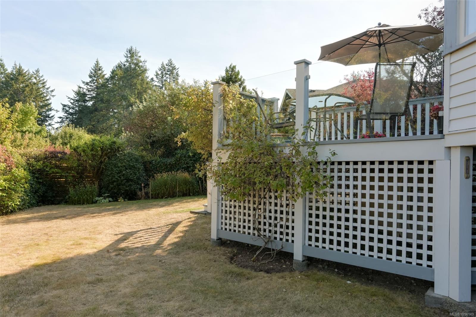 8645 East Saanich Rd
