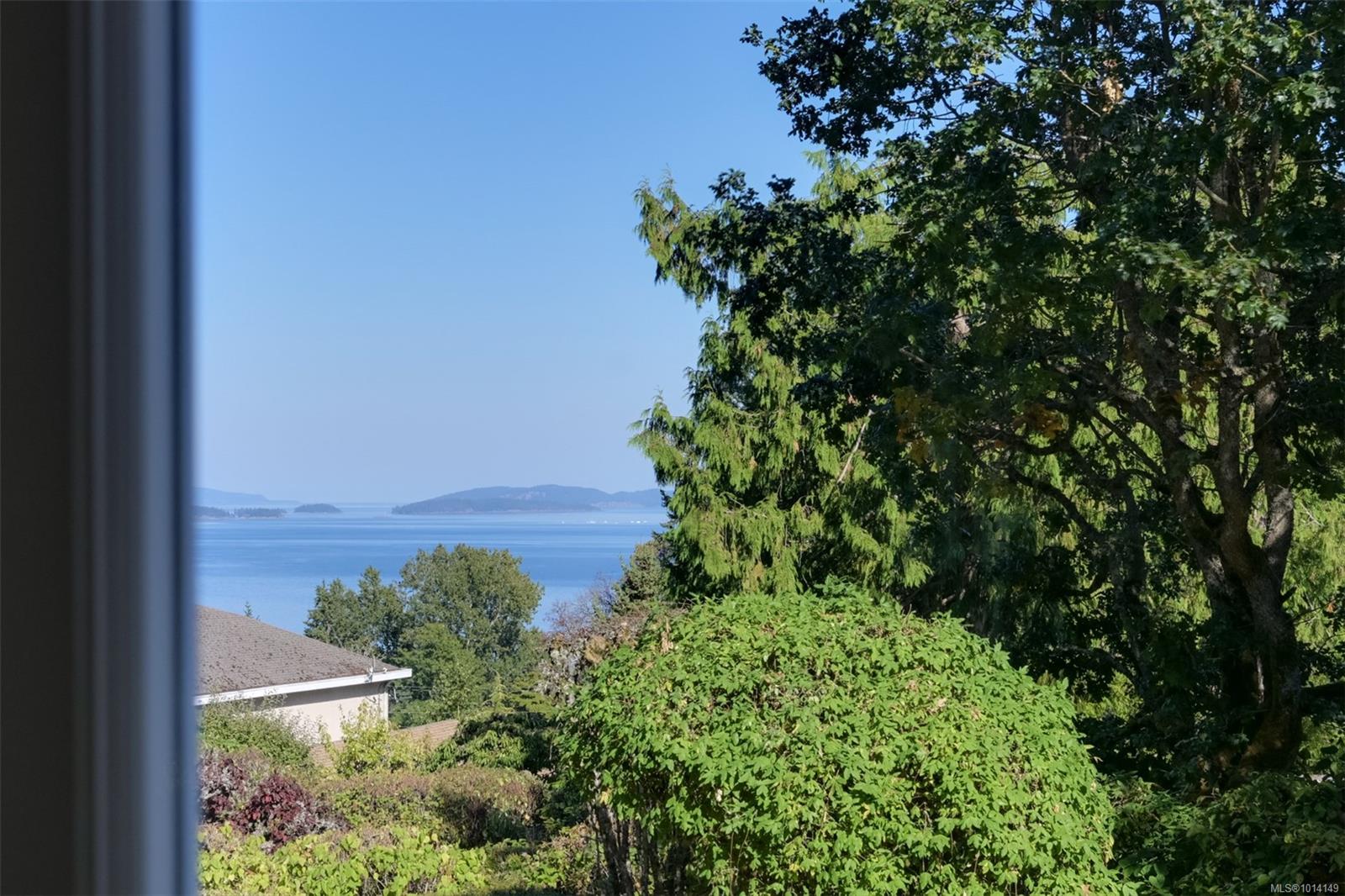 8645 East Saanich Rd