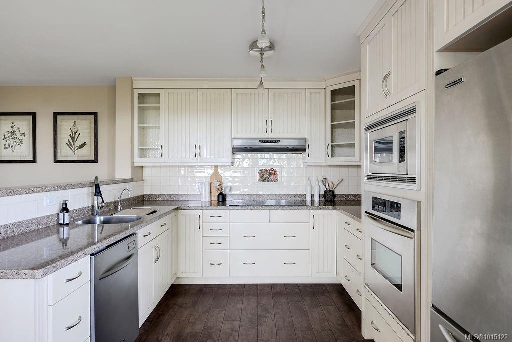 1033 Belmont Ave # 405