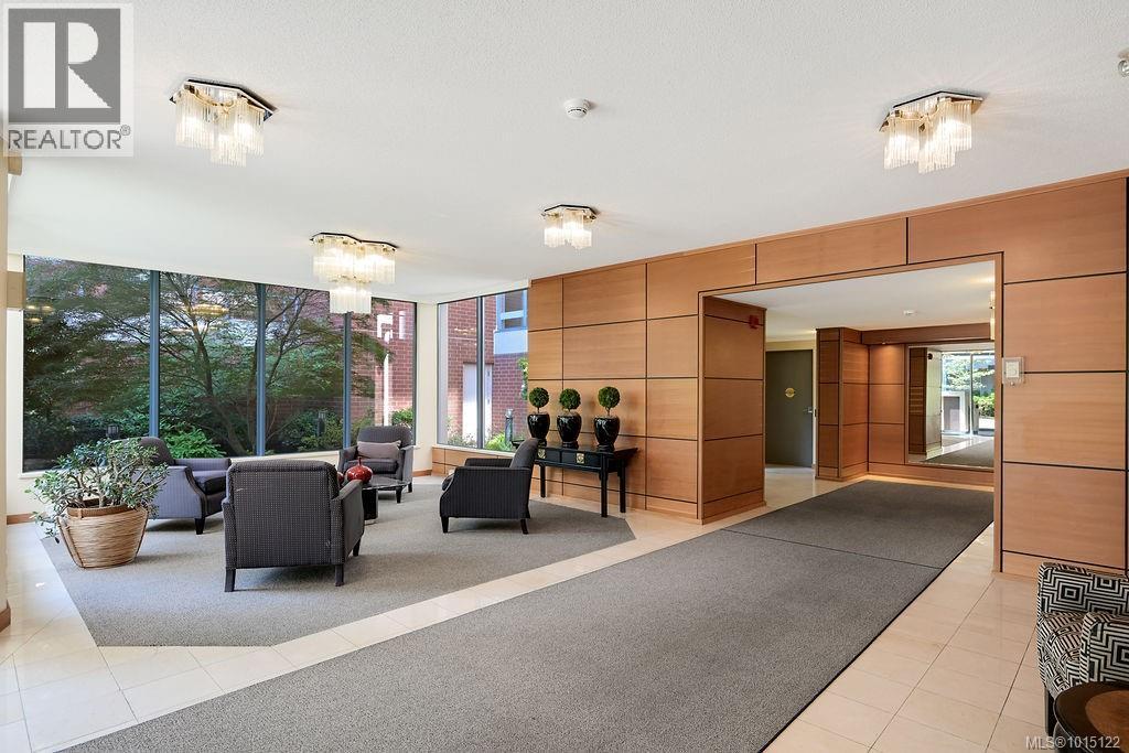 405 1033 Belmont Ave