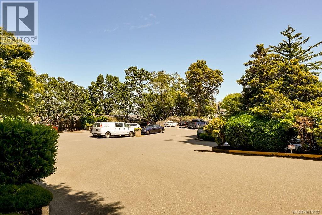 405 1033 Belmont Ave