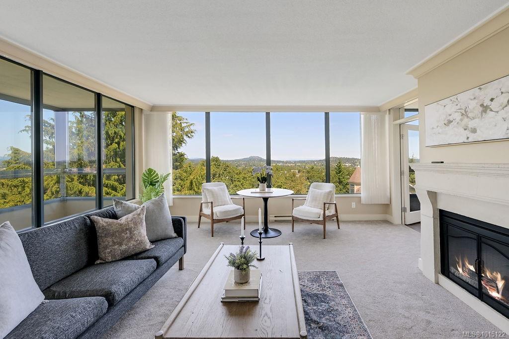 1033 Belmont Ave # 405