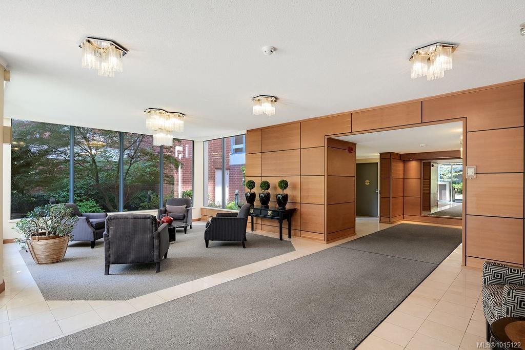 1033 Belmont Ave # 405