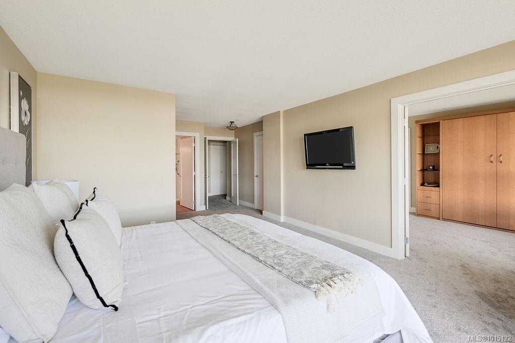 1033 Belmont Ave # 405