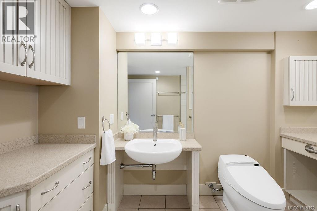 405 1033 Belmont Ave