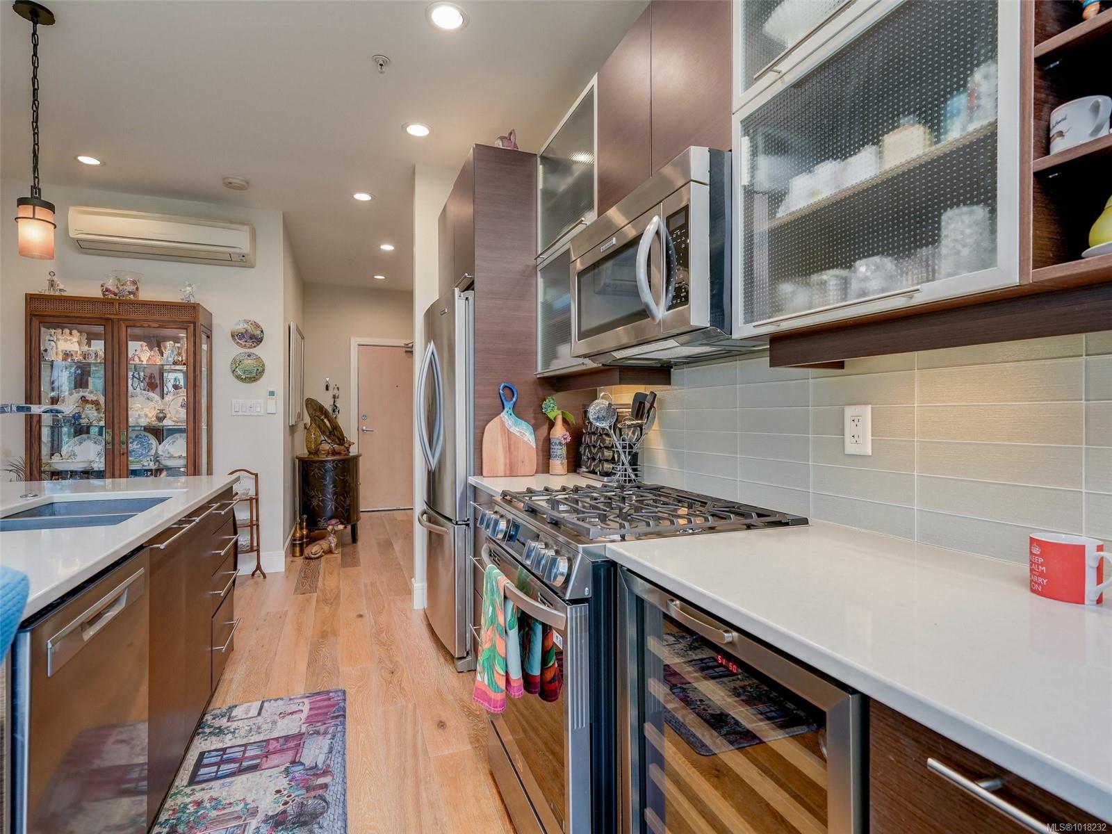 2850 Aldwynd Rd # 401