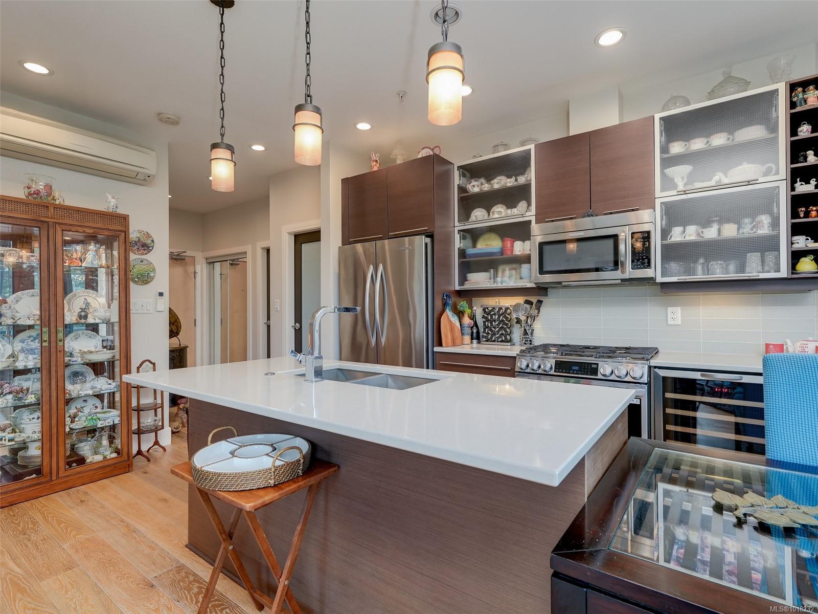 2850 Aldwynd Rd # 401