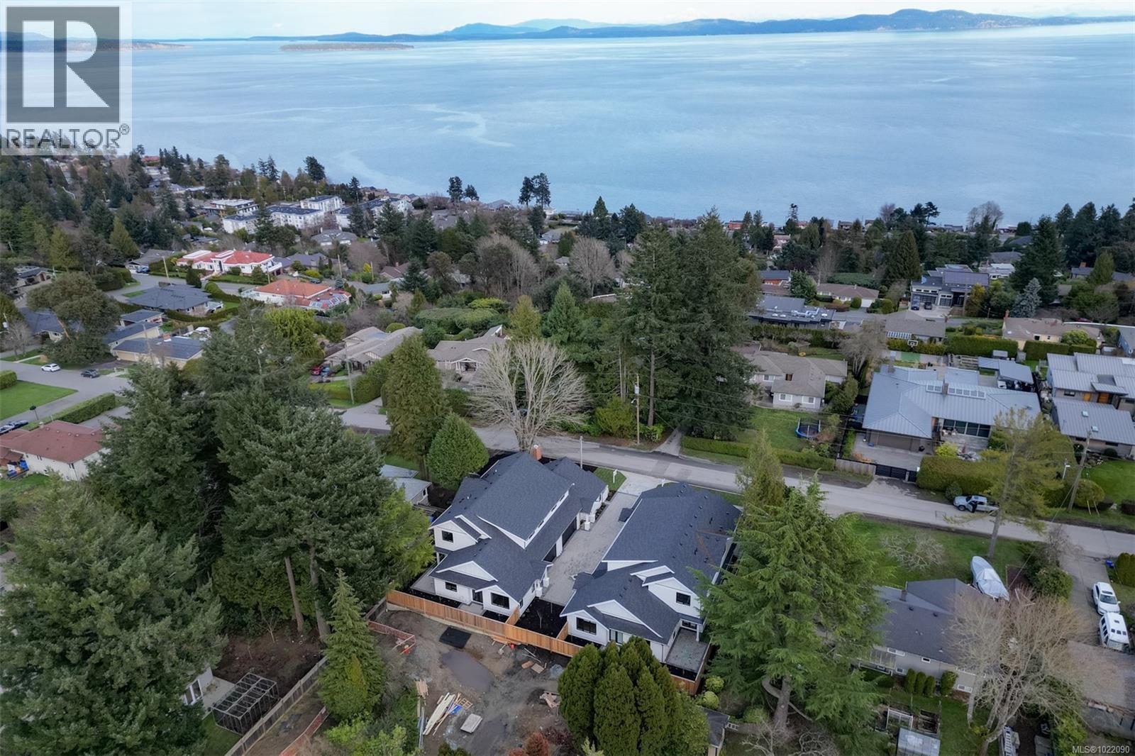 3 5032 Wesley Rd