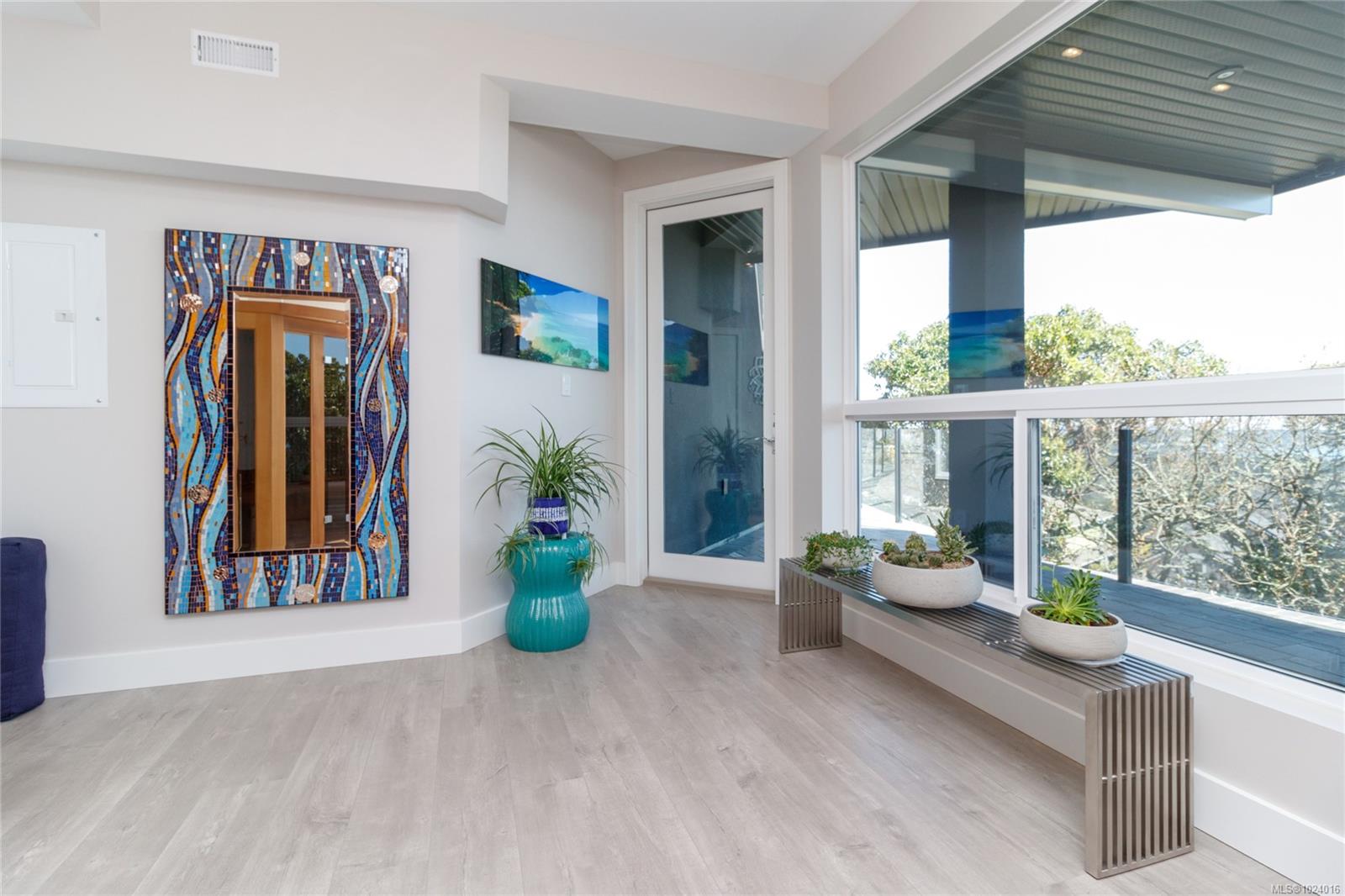 2713 Goldstone Hts