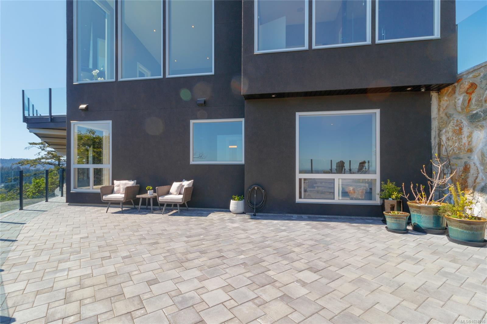 2713 Goldstone Hts