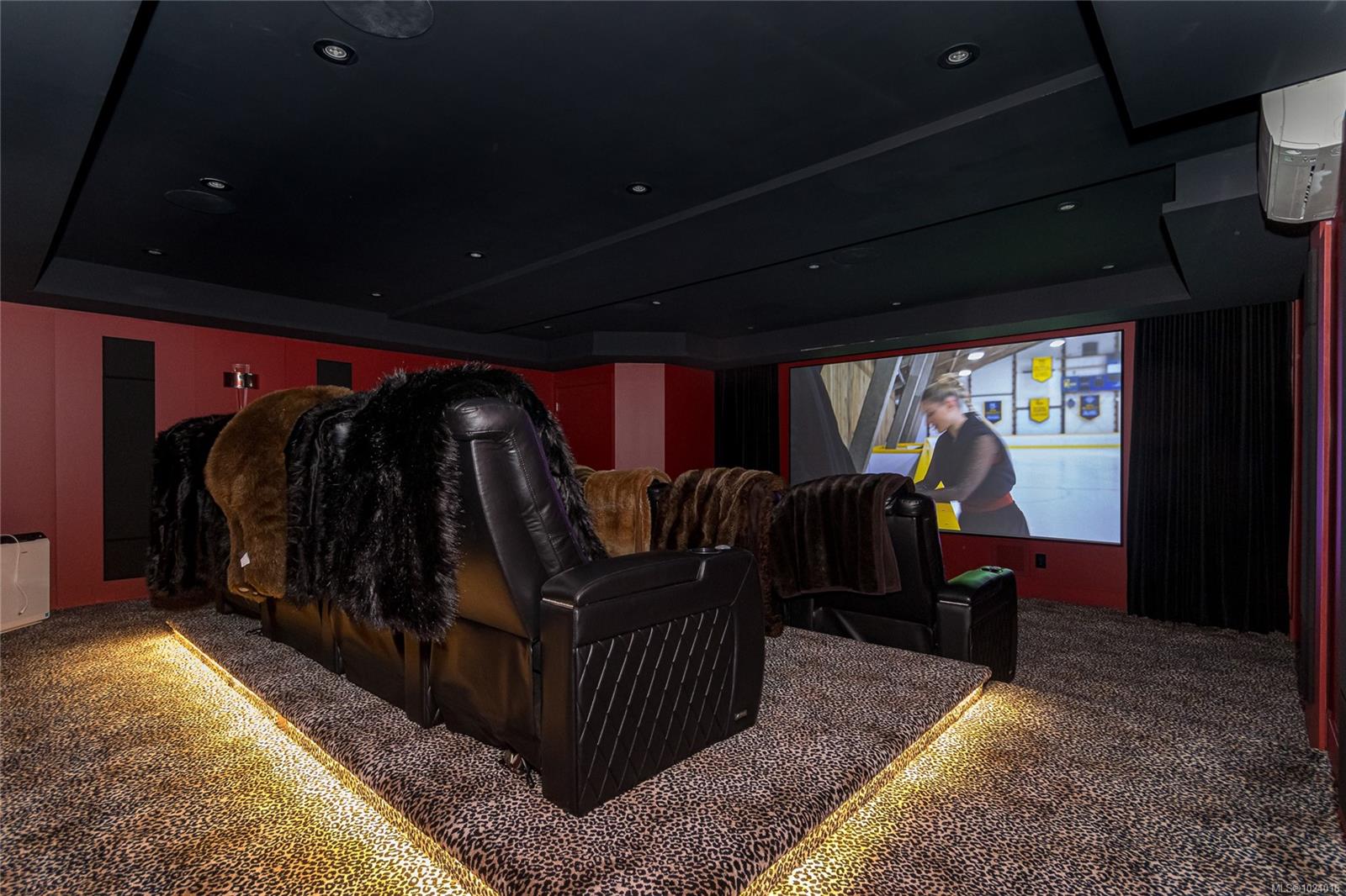 2713 Goldstone Hts