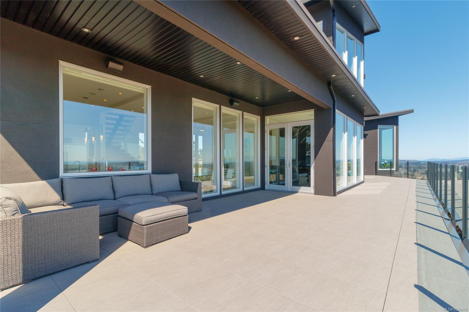2713 Goldstone Hts
