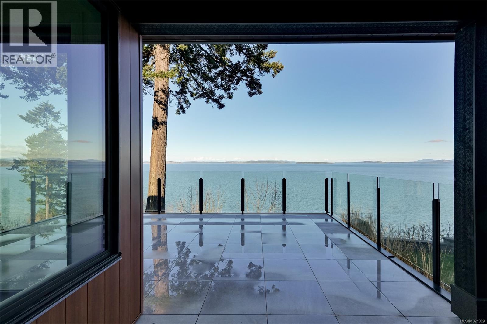 4599 Cordova Bay Rd